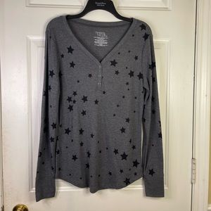 Time & tru long sleeve v neck thermal Henley with star. Simi fitting
